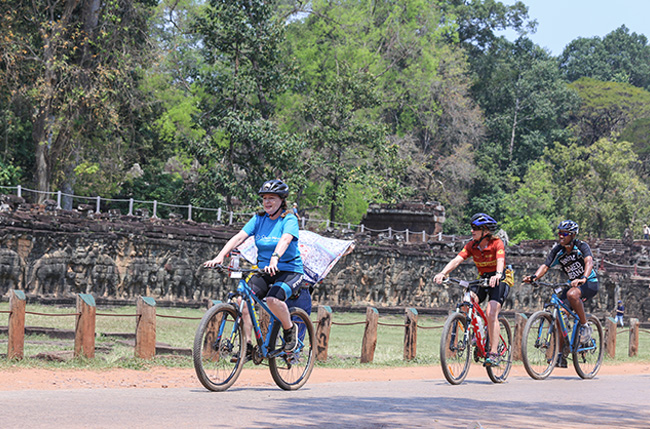  Angkor Bike & Hike Adventure